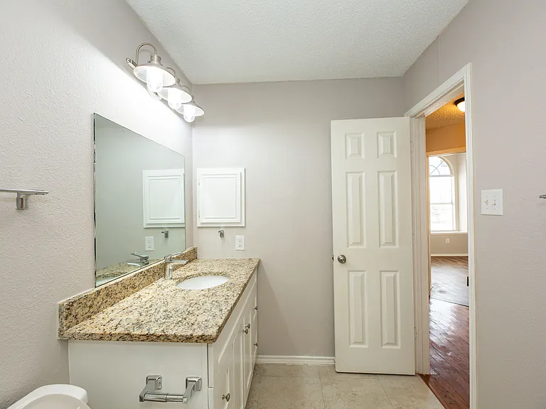 6718 Scarlet Dr — Photo 26