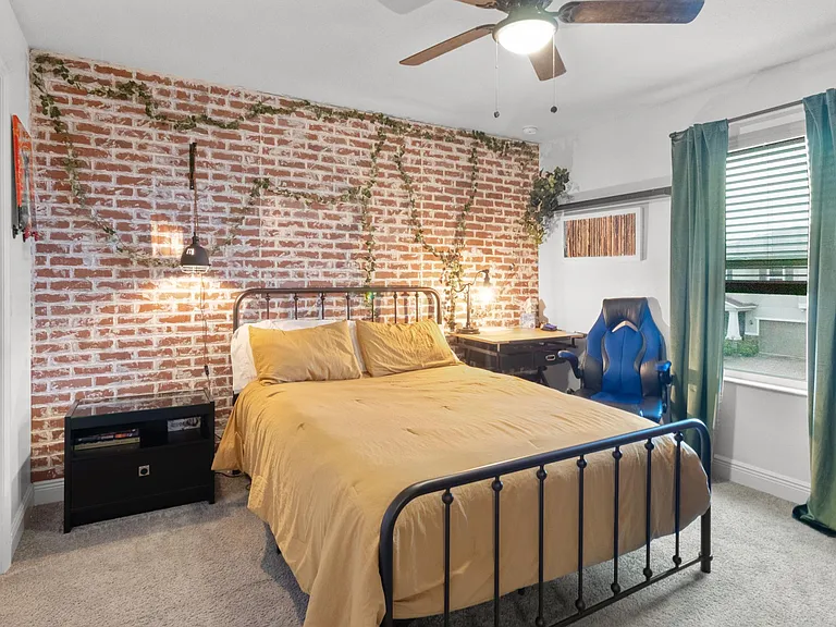 12141 Lake Blvd — Photo 14