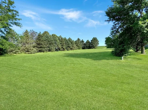 Kelsey Ln, Slayton, MN 56172