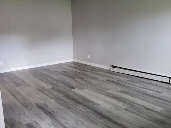 6707 92nd Ave NW, Edmonton, AB T6B 0S3