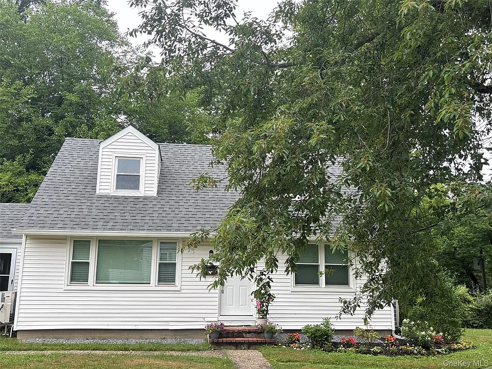 206 Dickinson Ave