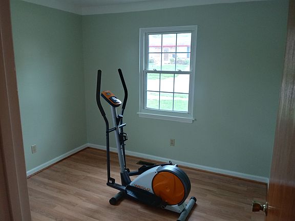 Small bedroom 1