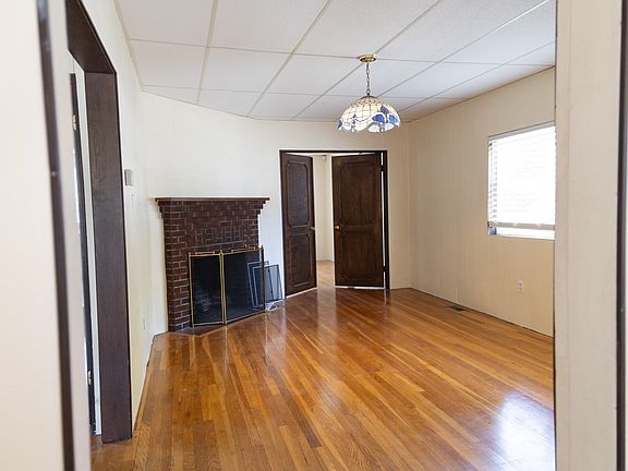 2nd image of 204 Main St