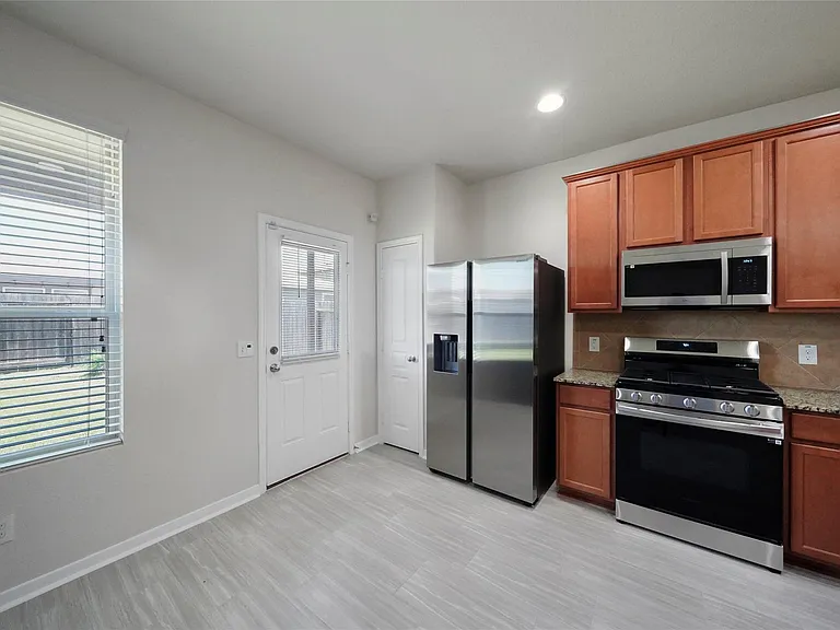 2719 Skyview Long Dr — Photo 8