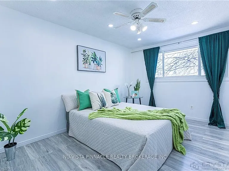 7 Ranchwood Cres — Photo 17