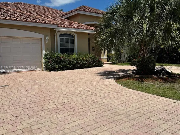 2501 NE 22nd St, Pompano Beach, FL 33062