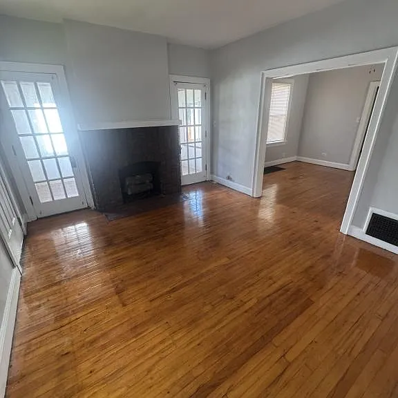 1421 Carolina Ave — Photo 3