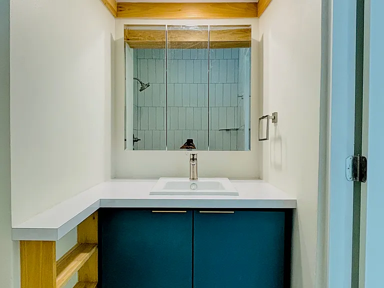 159 Calle Taft #4 — Photo 6