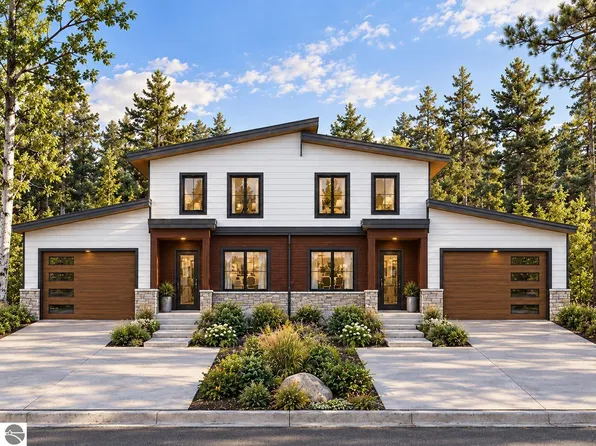 22 Tribeca Ct, Traverse City, MI 49684