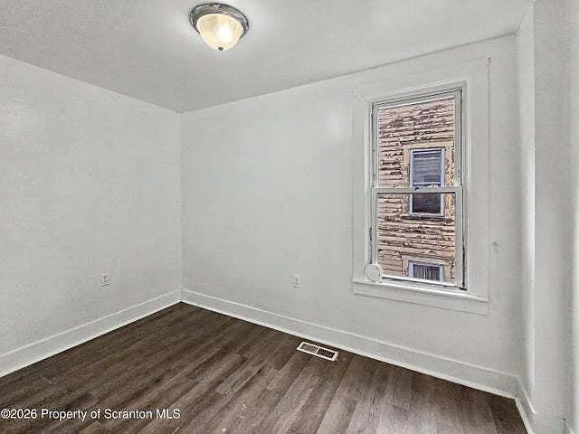 907 Green Ridge St — Photo 6