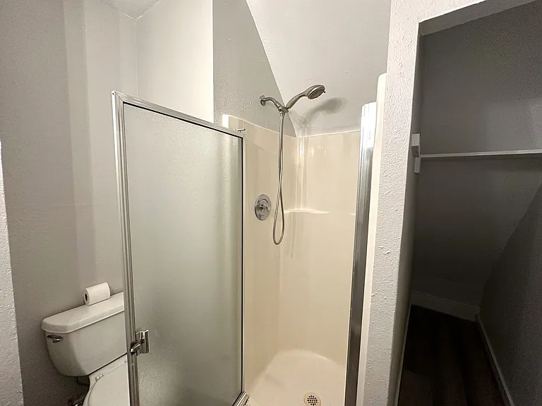2317 Grand- 5 Unit — Photo 13