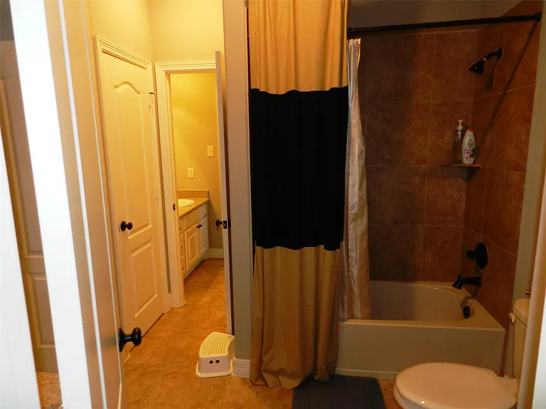 4419 Montcliff Bend Ct — Photo 31