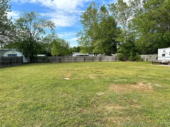 48 Dusty Trl, Eufaula, OK 74432