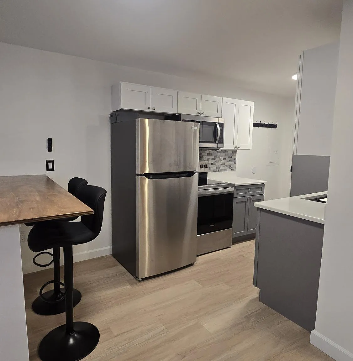 Studio, 400 sqft, $1,650 — Photo 2