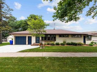 1320 W Packard St, Appleton, WI 54914