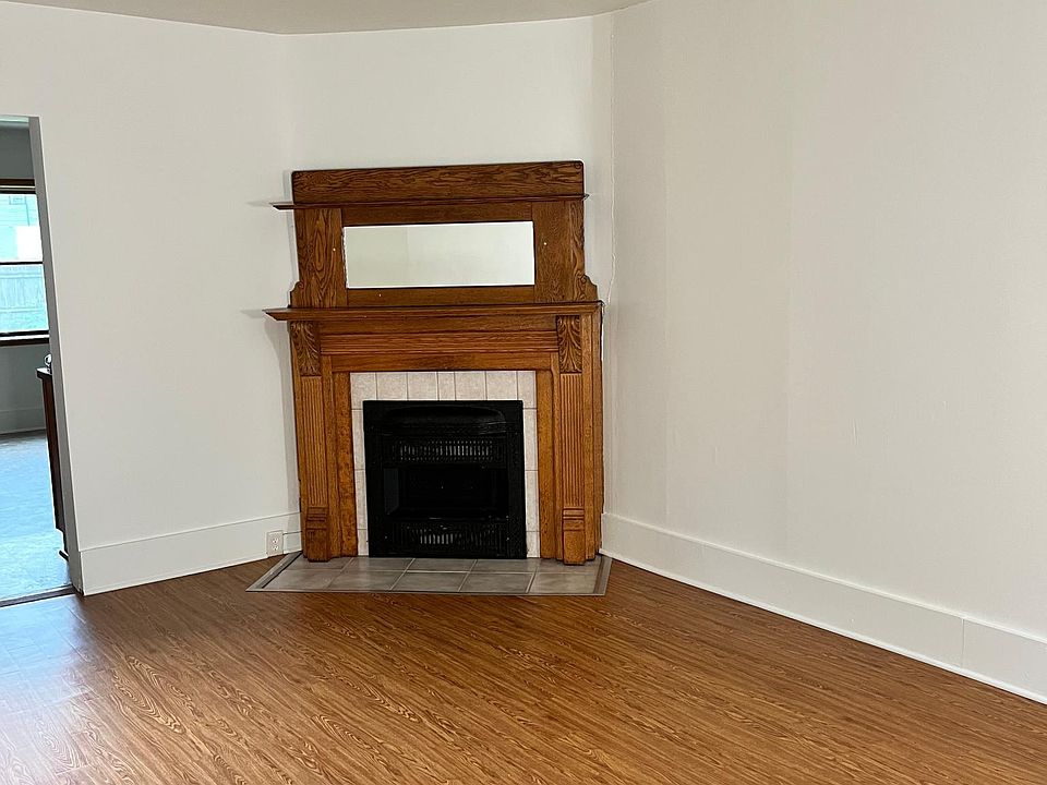 1st image of 365 Potomac Ave