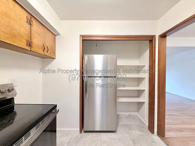 7030 SW Canyon Crest Dr #7 — Photo 8