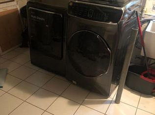 3855 W Estes Ave, Lincolnwood, IL 60712