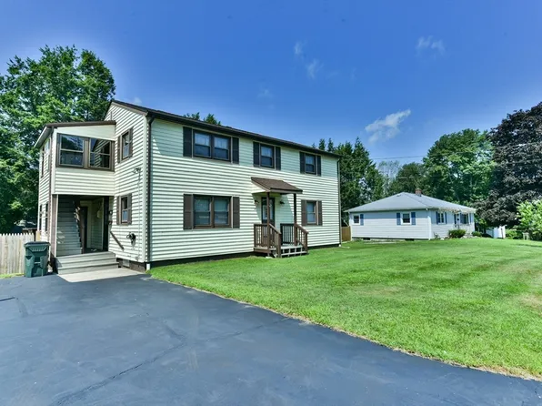 4 Marshall Ter, Dudley, MA 01571