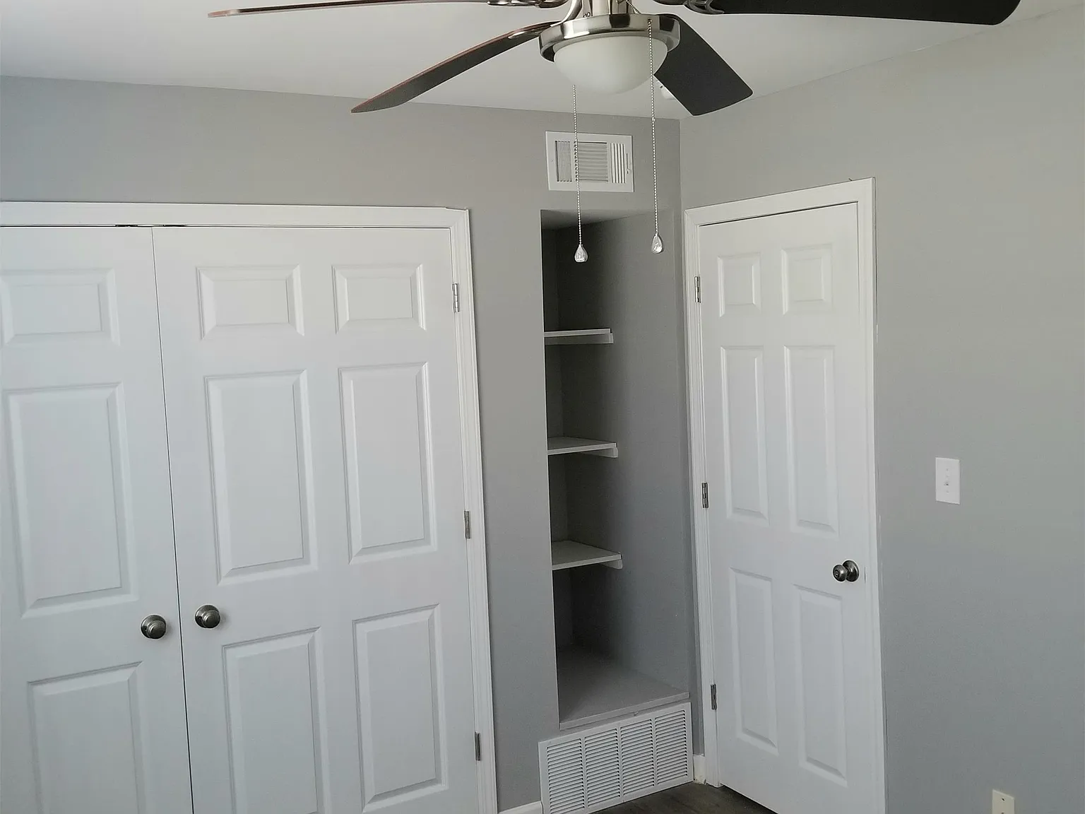 504 Pecan Drive - 213 — Photo 4