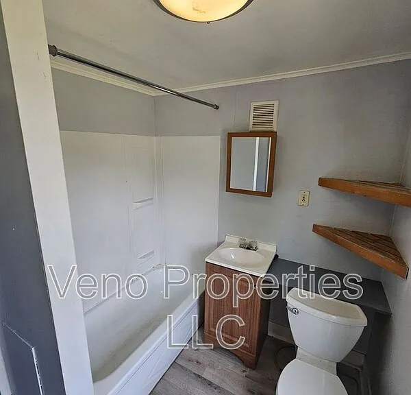 21-25 Washington St #25 — Photo 10