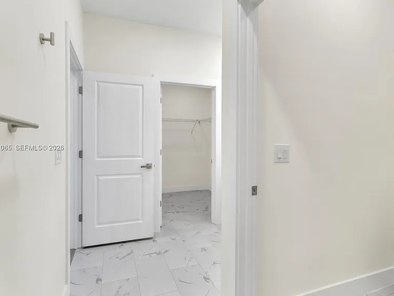 1827 Embers Pkwy W — Photo 10