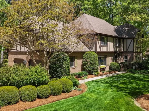 4801 Olde Forest Dr, Greensboro, NC 27406