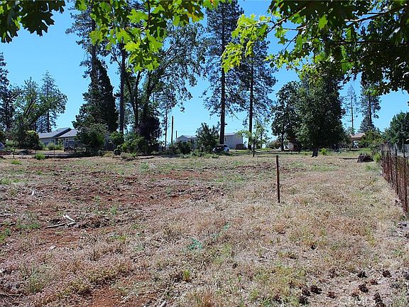 3rd image of 519 Valley View Dr