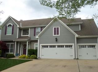 5315 Roundtree St, Shawnee, KS 66226