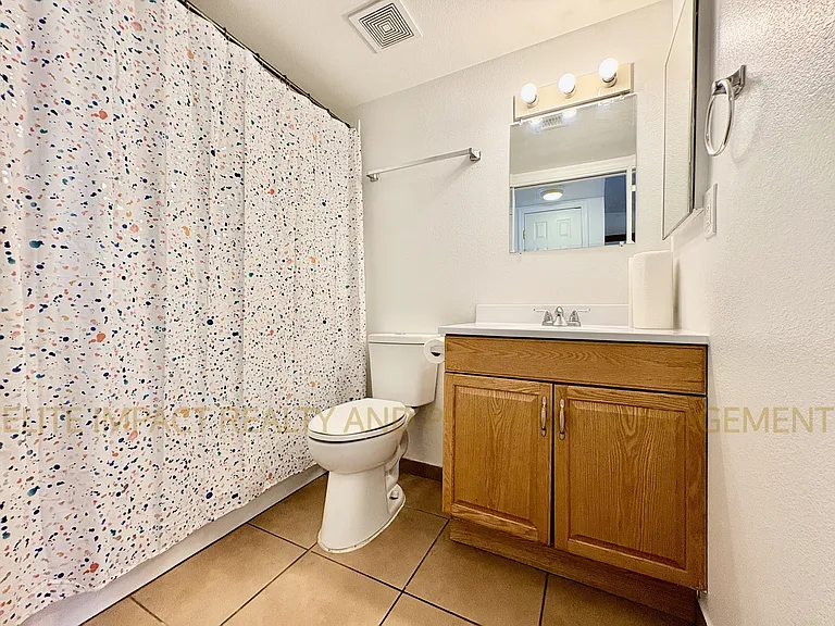 1312 W Yavapai St #7 — Photo 11