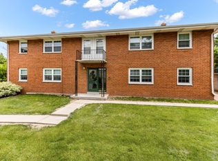 W164N8815 Mill St APT 1, Menomonee Falls, WI 53051