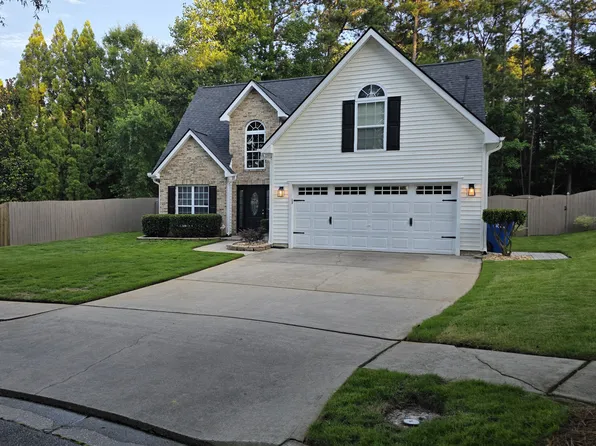 4863 Larkspur Ln, Atlanta, GA 30349