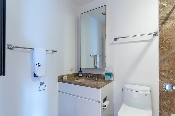 641 5th Avenue #33D in Midtown, Manhattan | StreetEasy