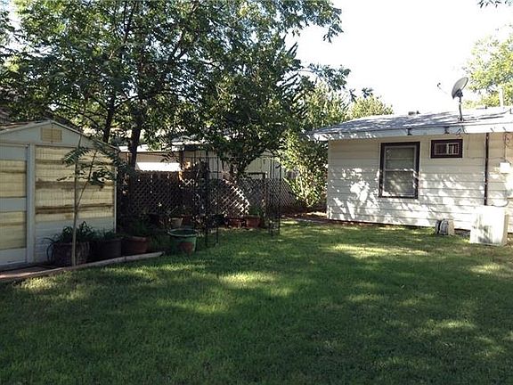 3rd image of 1241 Buccaneer Dr