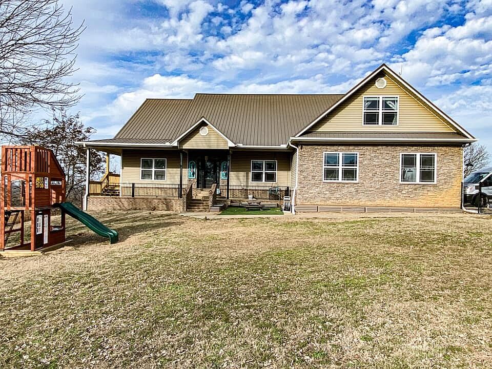 732 W Center St, Cave City, AR 72521 MLS R94920 Zillow