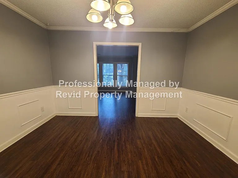 6771 Bainbridge Dr — Photo 13