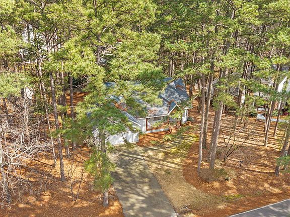 4th image of 850 Burning Tree Road