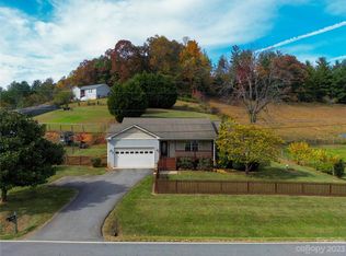 138 Turkey Creek Rd, Leicester, NC 28748