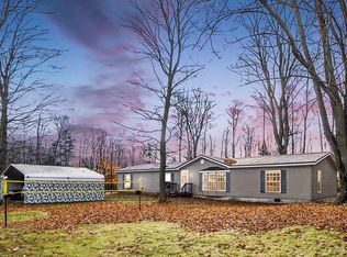 3319 N West Bay Shore Dr, Suttons Bay, MI 49682