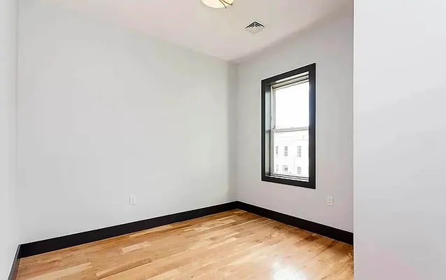 Rented by Reavis | media 5