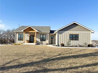 1048 Lake Viking Ter, Altamont, MO 64620