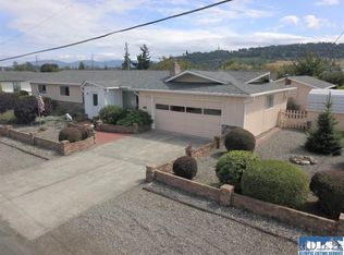 615 E Spruce St, Sequim, WA 98382