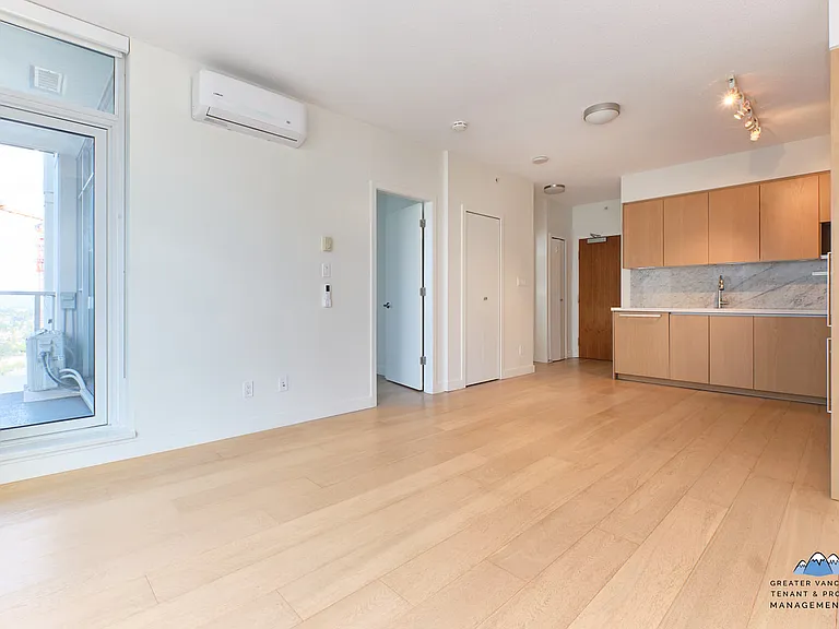 6588 Nelson Ave — Photo 8