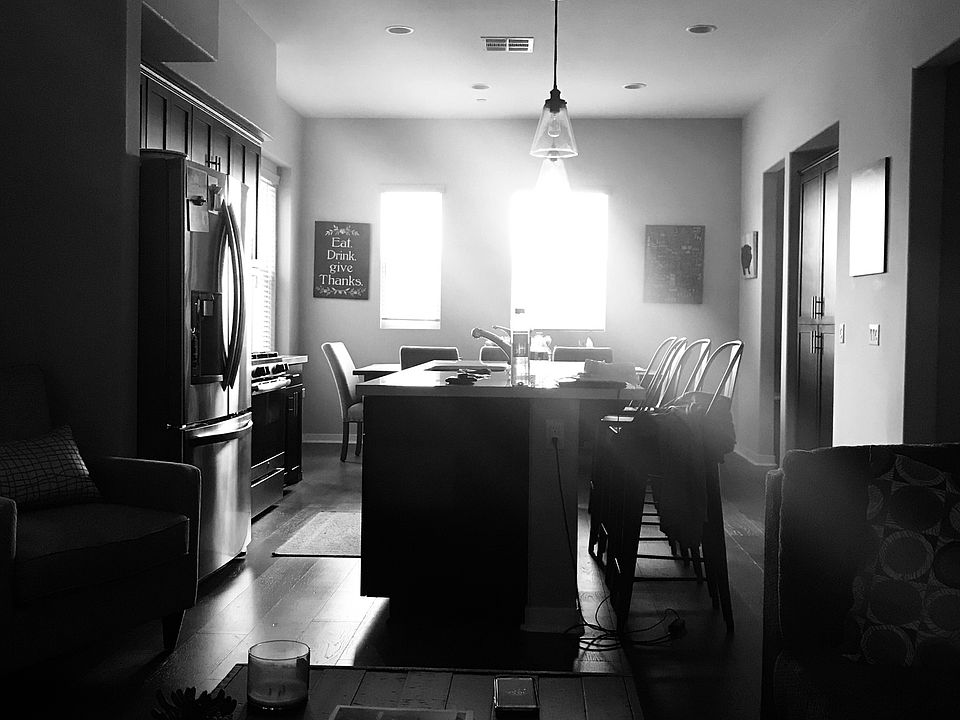 1st image of 655 Sawyer Pl
