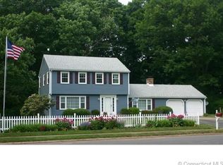 790 Rustic Ln, Cheshire, CT 06410
