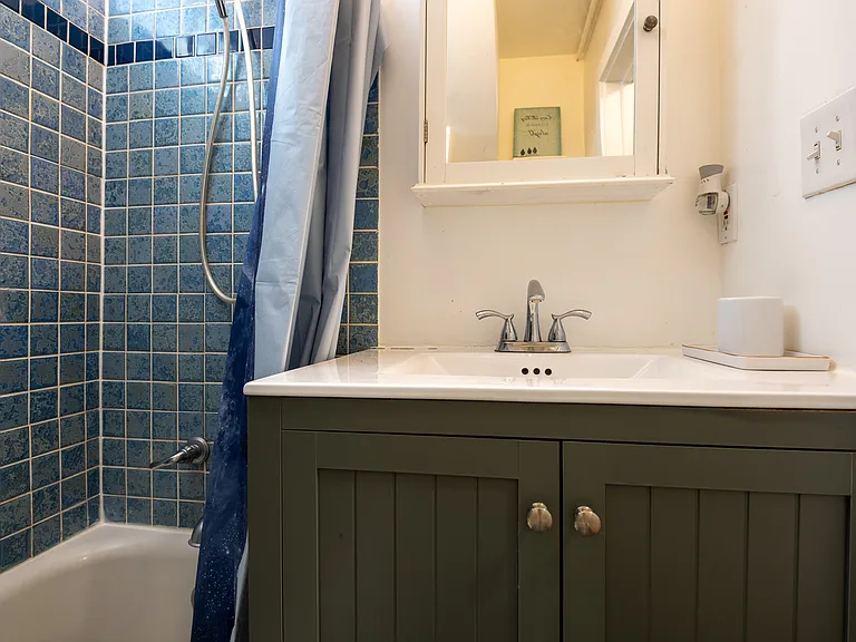 1039 Evarts St NE #2 — Photo 11