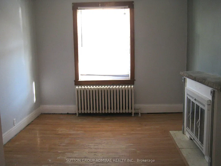 238 Lumsden Ave — Photo 5