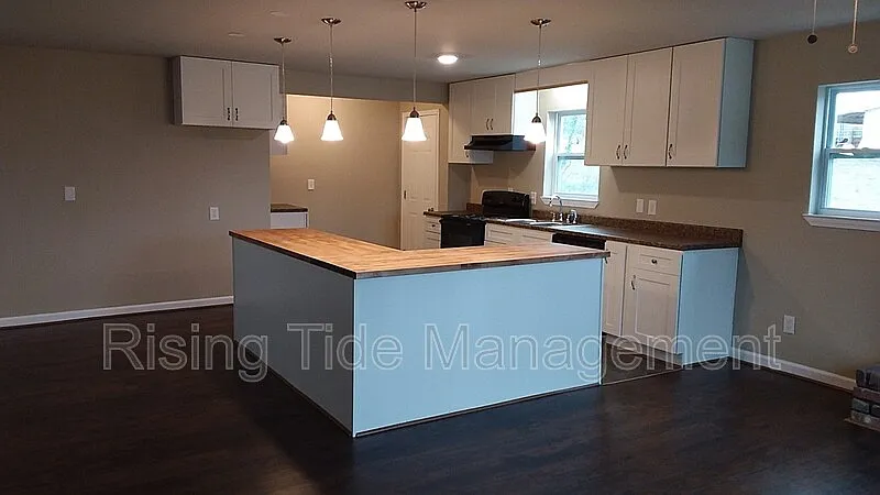 3 bed, 2.0 bath, 1552 sqft, $1,225 — Photo 3
