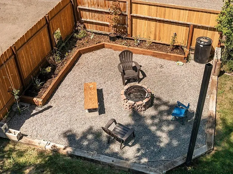 303 N 10th Ave — Photo 25