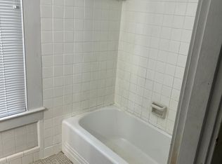 4217 Southern Pkwy #1, Louisville, KY 40214
